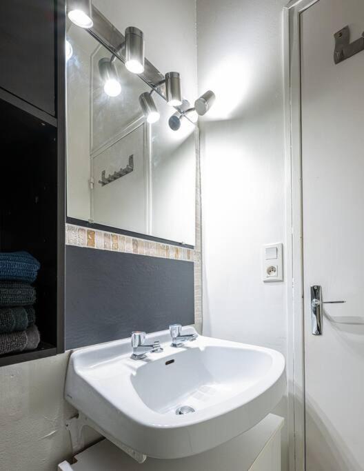 Appartamento Le Charmant Hello Palois-T2-Wifi Pau Esterno foto