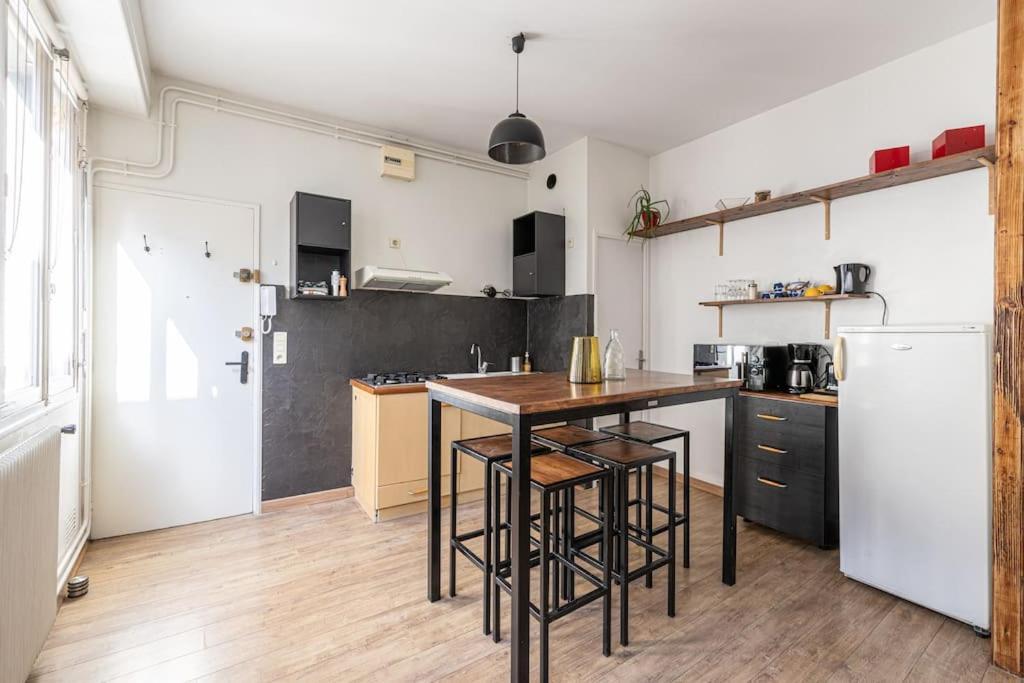 Appartamento Le Charmant Hello Palois-T2-Wifi Pau Esterno foto